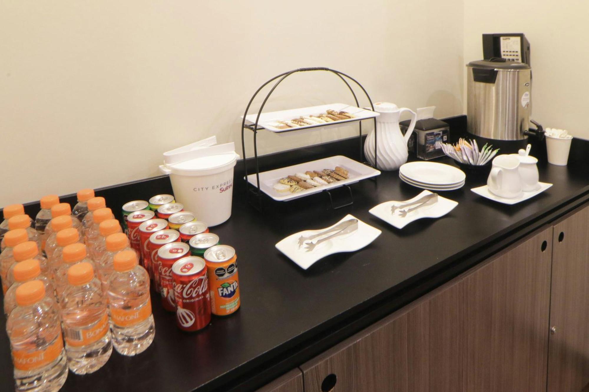City Express Suites By Marriott Tijuana Rio Exteriör bild